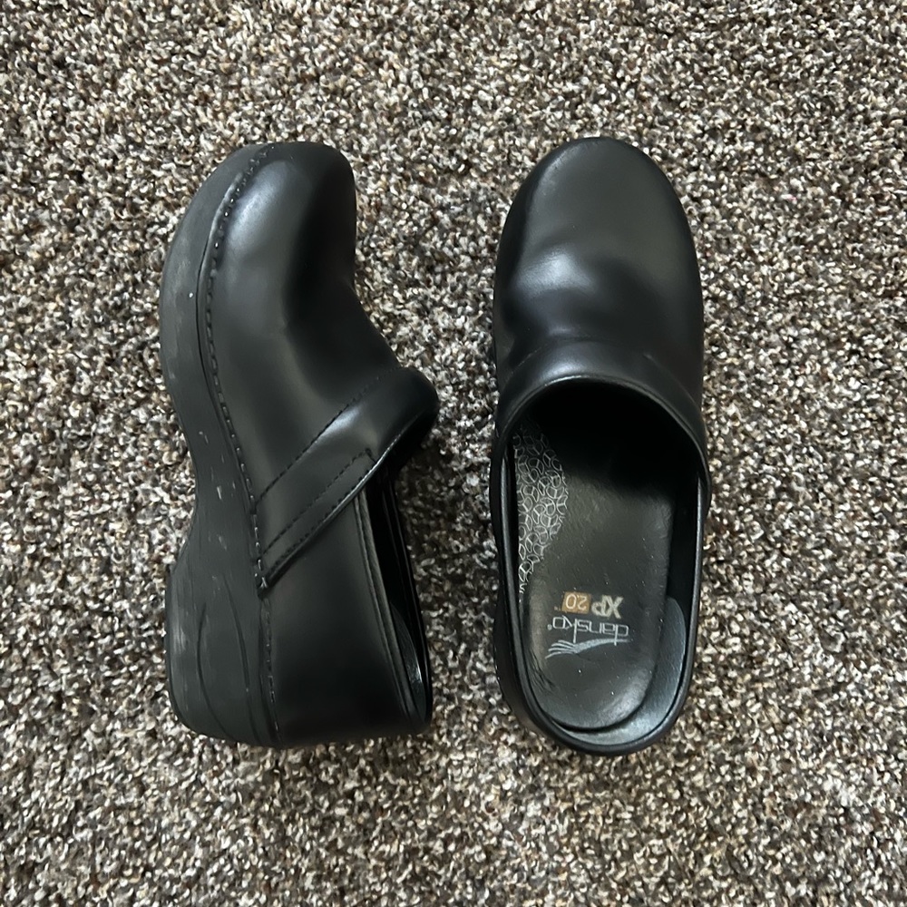 Women’s Danscos